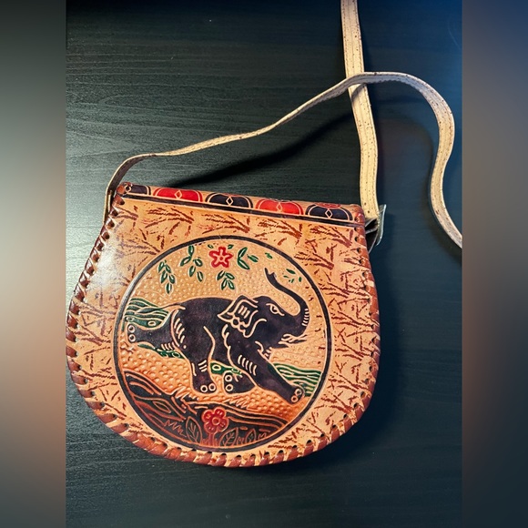 Crossbody Purse from India - 5 for $25 for items marked with ⭐️ - Picture 3 of 4